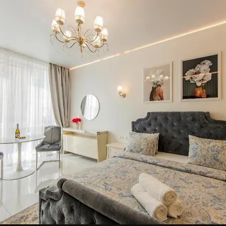 קייב 1 Room 50M2 Center Of Obolon Near River Side. Smart Plaza מראה חיצוני תמונה