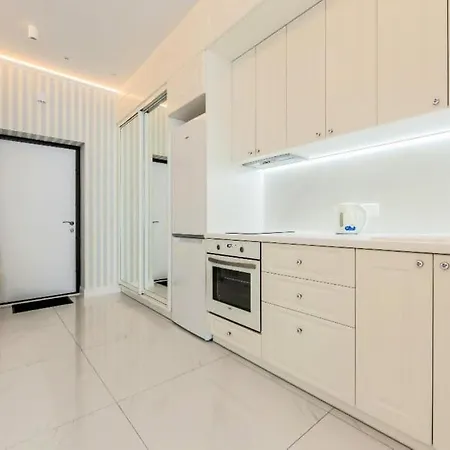 קייב 1 Room 50M2 Center Of Obolon Near River Side. Smart Plaza מראה חיצוני תמונה