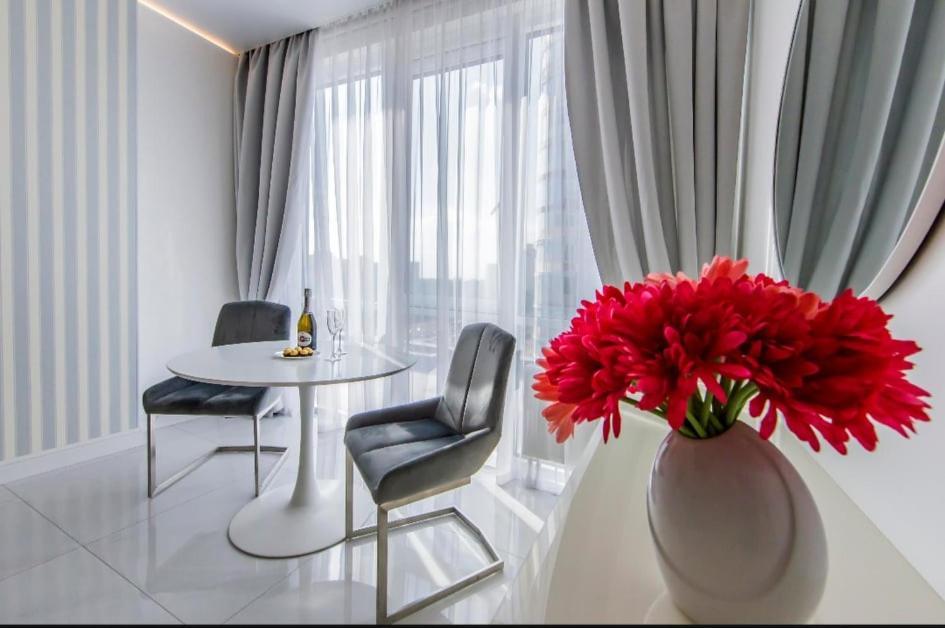 1 50m2 Center Of Obolon Near River Side. Smart Plaza Apartment *